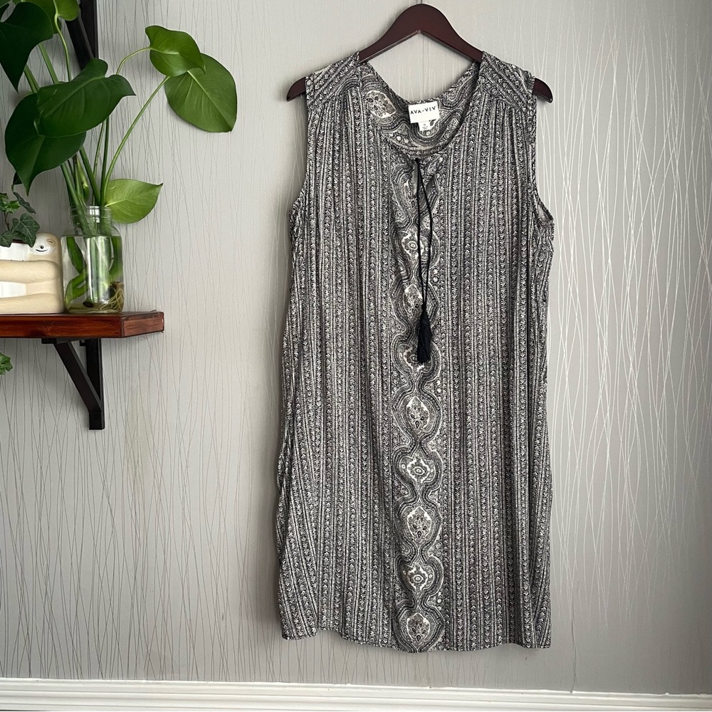 Ava & Viv Black and White Sleeveless Dress Size 1X